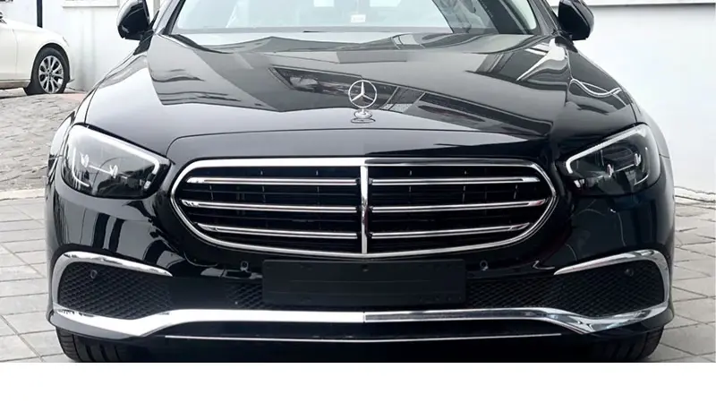 MERCEDES-BENZ E200 Exclusive