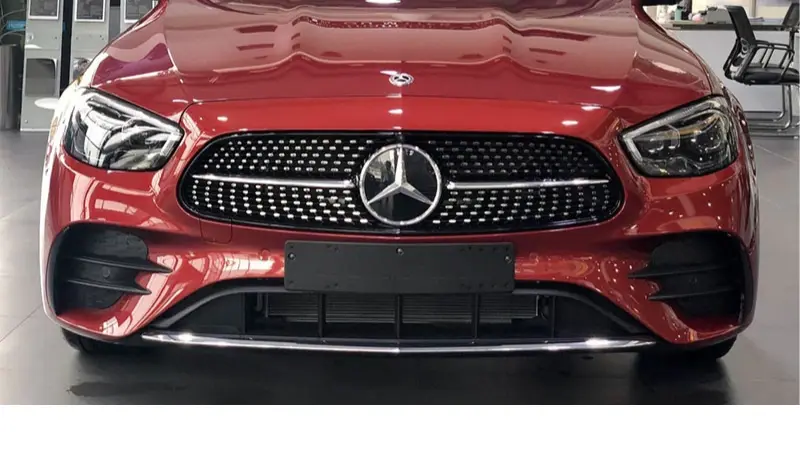 đầu xe MERCEDES-BENZ E300 AMG-2024